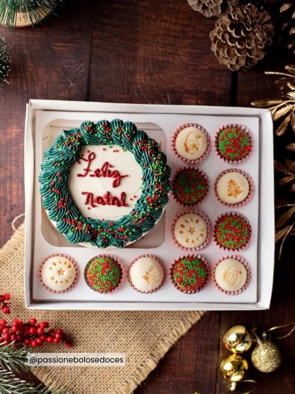 As Melhores Receitas de Bolos para você lucrar muito nesse Natal   Decorações de bolo de natal, Bolo de natal decorado, Bolo de natal simples